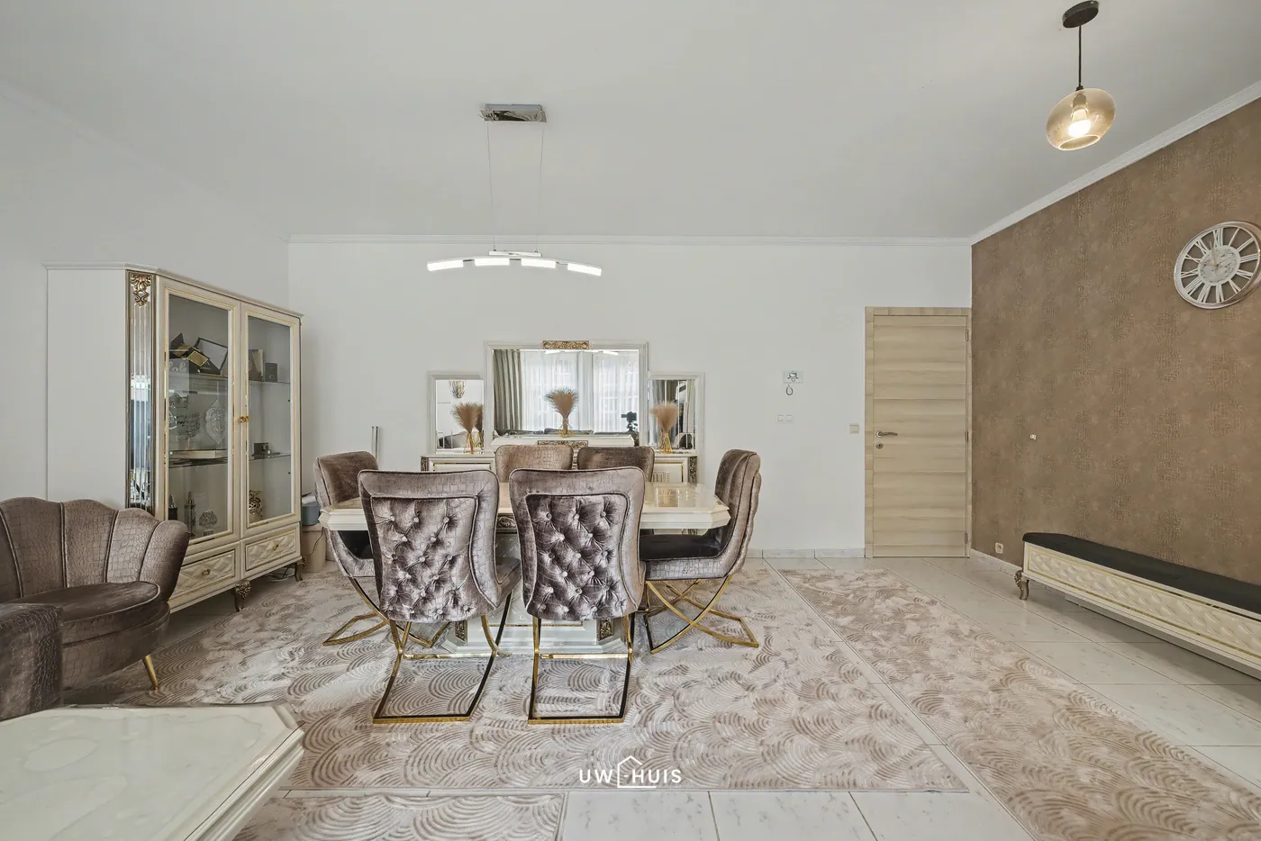 Gerenoveerde woning met 4 slaapkamers en dakterras in centrum Beveren - foto 5