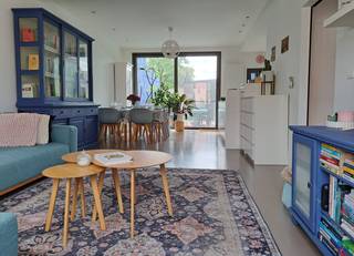 Lichte, instapklare woning in rustige wijk in WijnegemOntdek deze moderne woning met 3 slaapkamers en 2 badkamers, gelegen op de Lange Kruisweg 2 in...