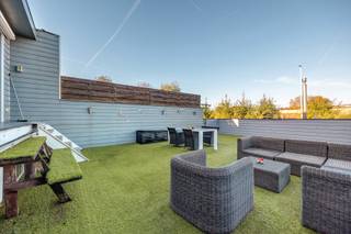 Deze woning ligt in een rustige, doodlopende straat, ideaal voor wie houdt van privacy en weinig verkeer. Tegelijkertijd bevindt u zich vlakbij...