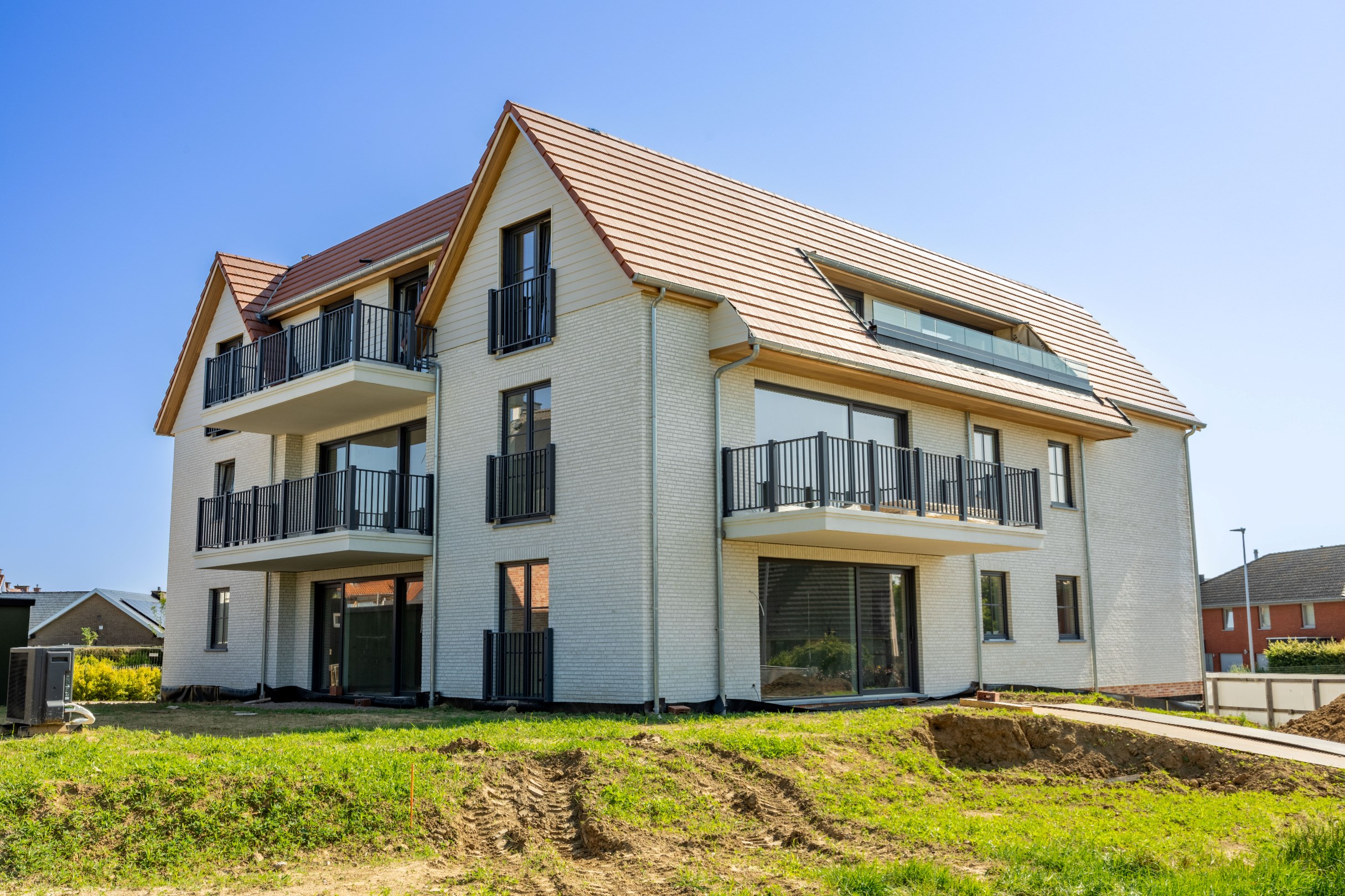 LUXUEUS NIEUWBOUWAPPARTEMENT MET ZONNIG TERRAS - foto 1
