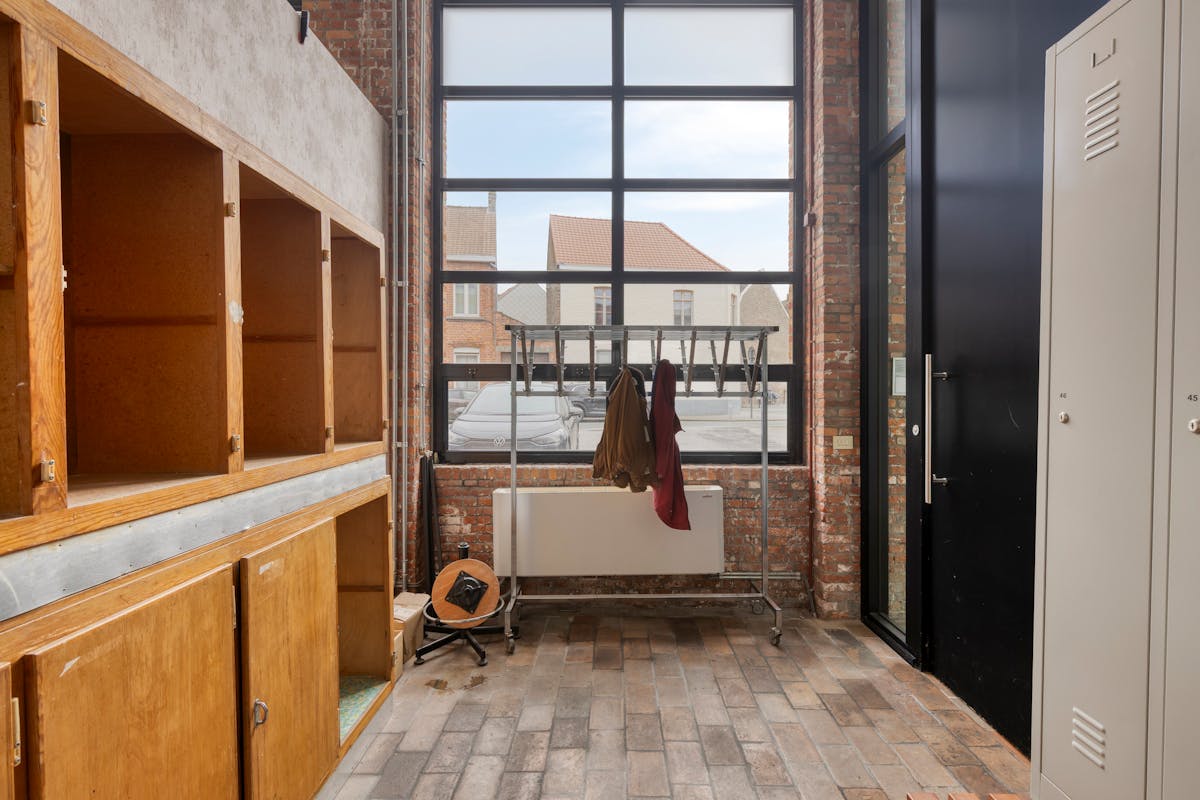 Vlot bereikbare kantoorruimte (405 m²) te huur in Brugge - foto 5