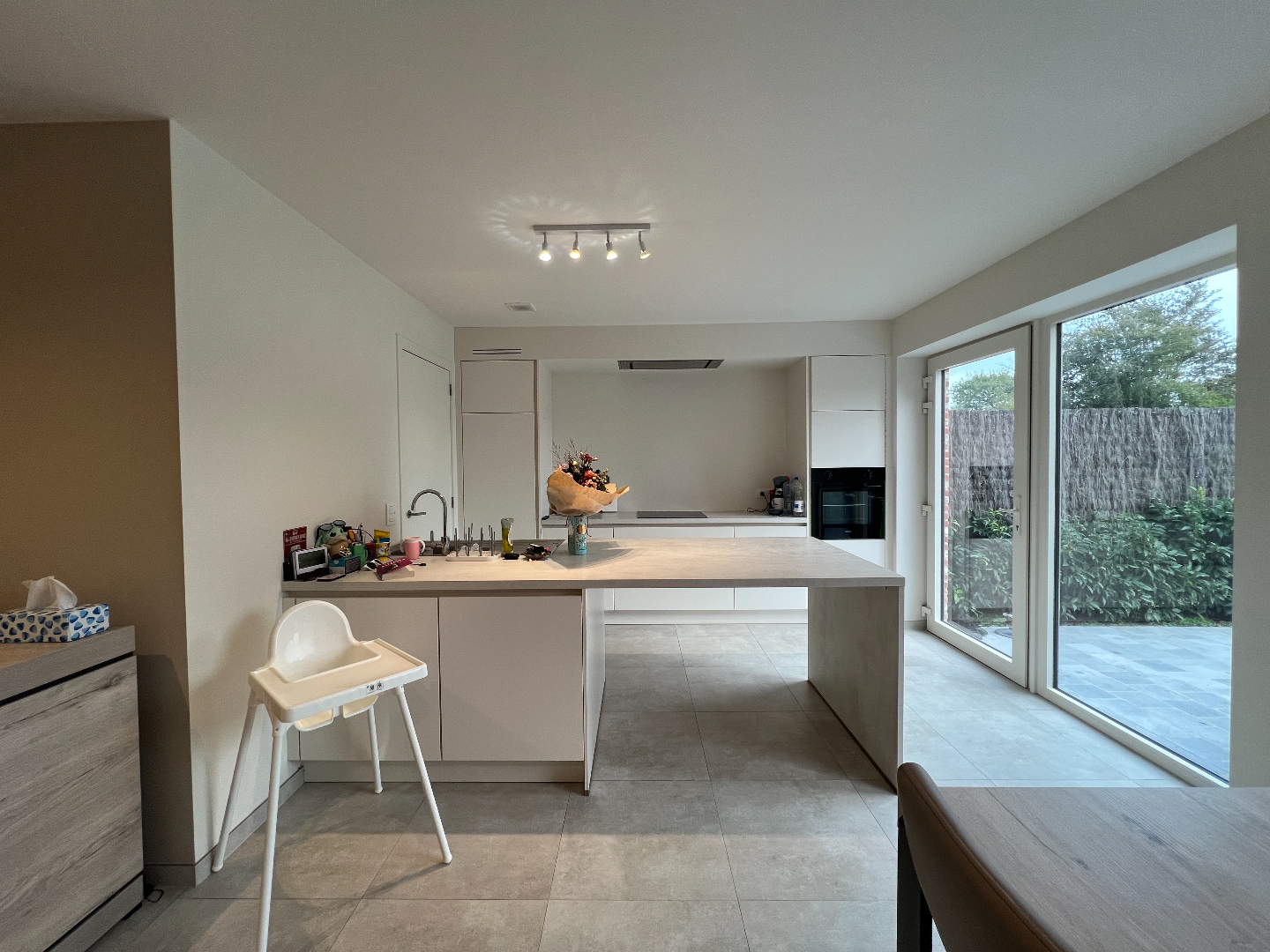 Gezellige nieuwbouwwoning met zonnige tuin en garage - foto 5