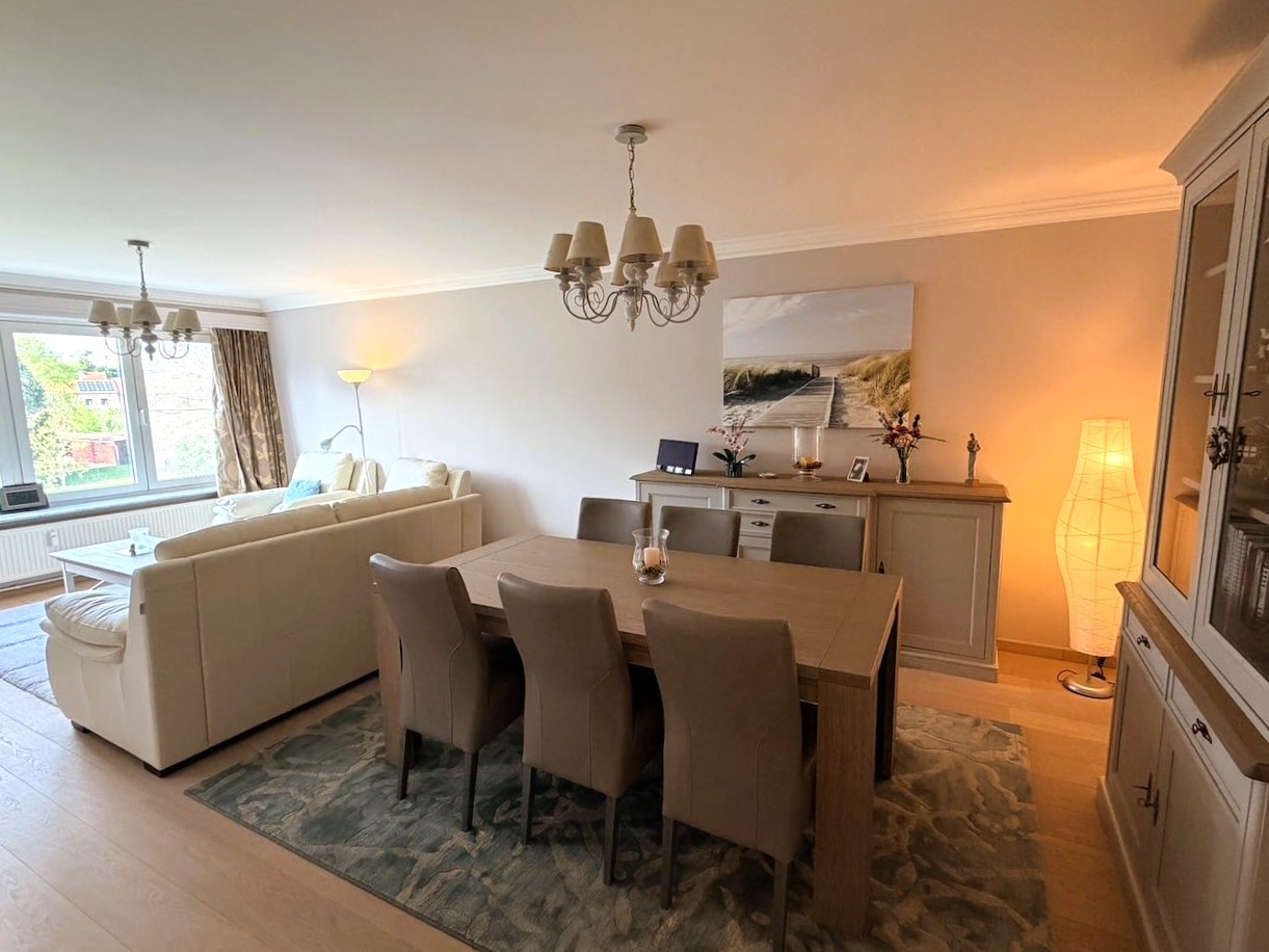 Instapklaar, prachtig gerenoveerd 2-slaapkamerappartement MET garagebox - foto 4