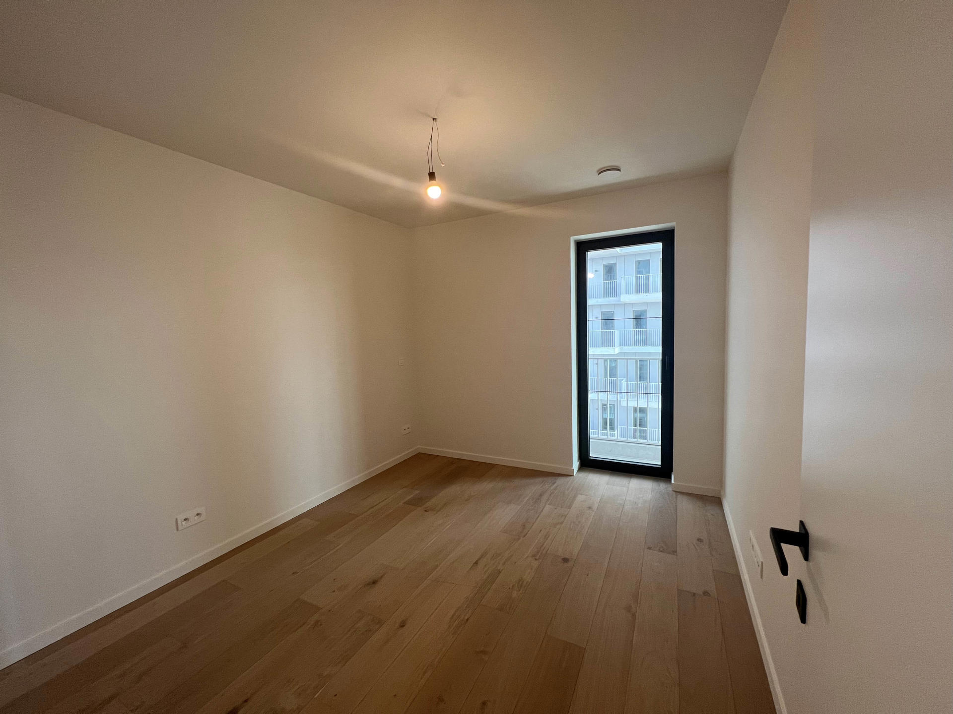 2-slaapkamer appartement met ruim terras en parking - foto 5
