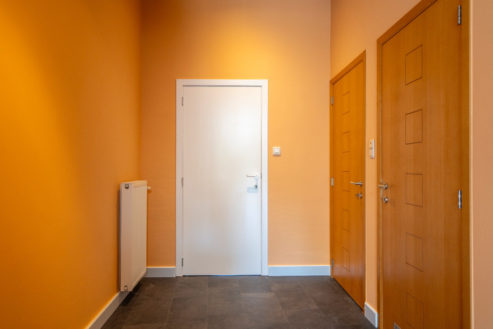 Gelijkvloers app. met tuintje - foto 5