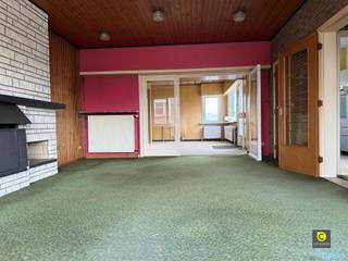   Deze ruim te renoveren woning met gevel breedte van 7 meter  bevindt zich op een zuid georiënteerde perceel van 376 m² pal in het centrum...