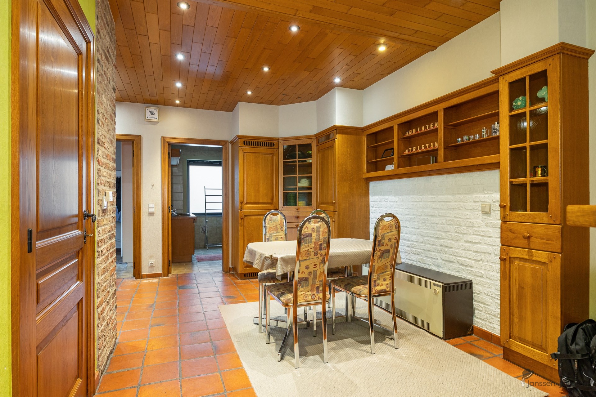 Ruime gezinswoning met 5 slaapkamers - foto 5