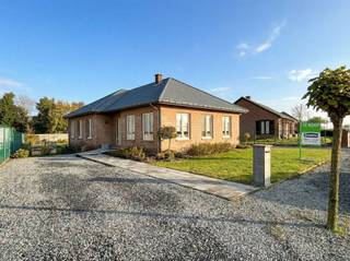 Deze aangename gelijkvloerse woning is gelegen in een rustige en residentiële omgeving te Dilsen-Stokkem, nabij het natuurgebied en...