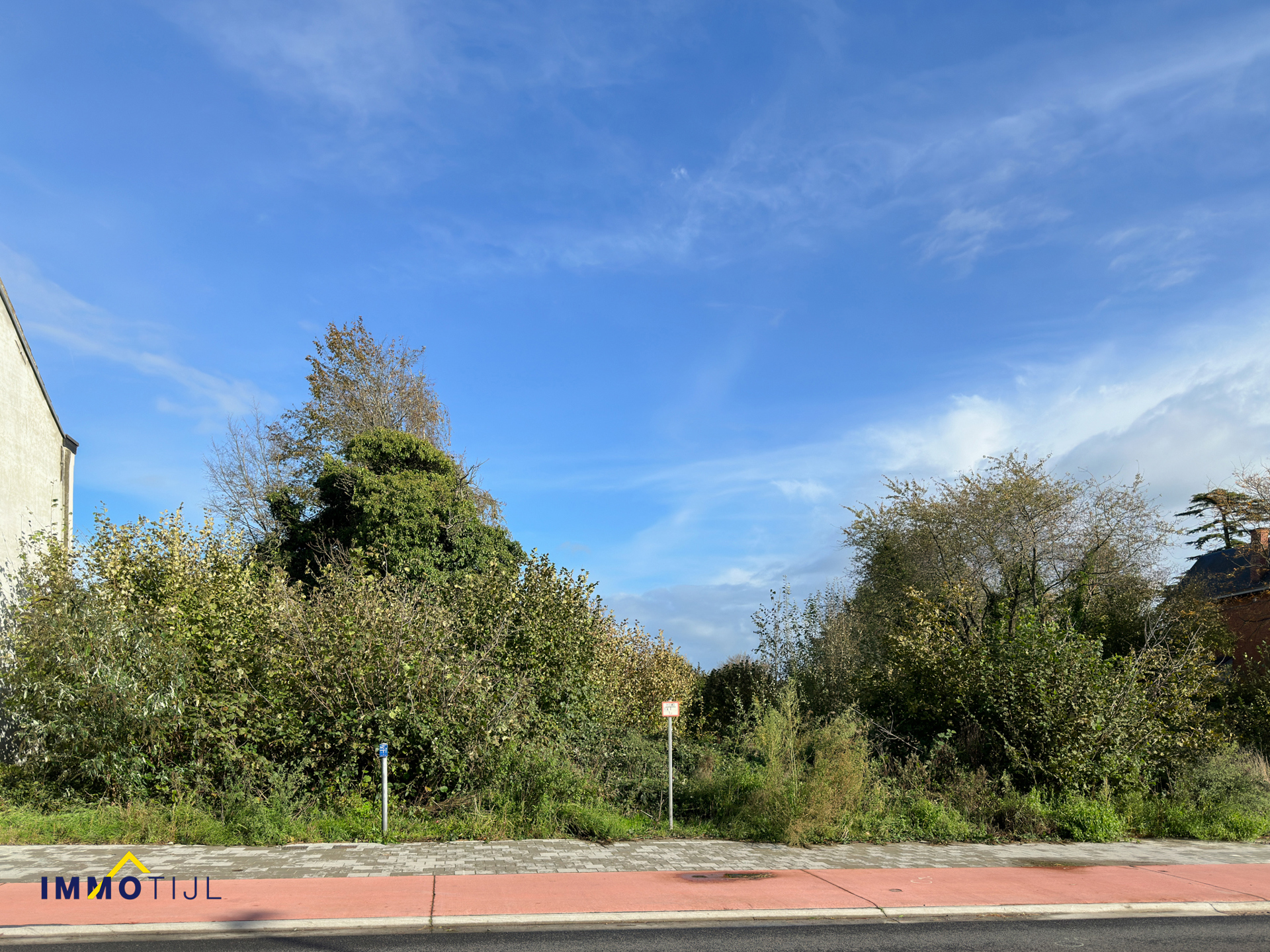 Prachtig, ruim perceel bouwgrond voor halfopen bebouwing! - foto 4