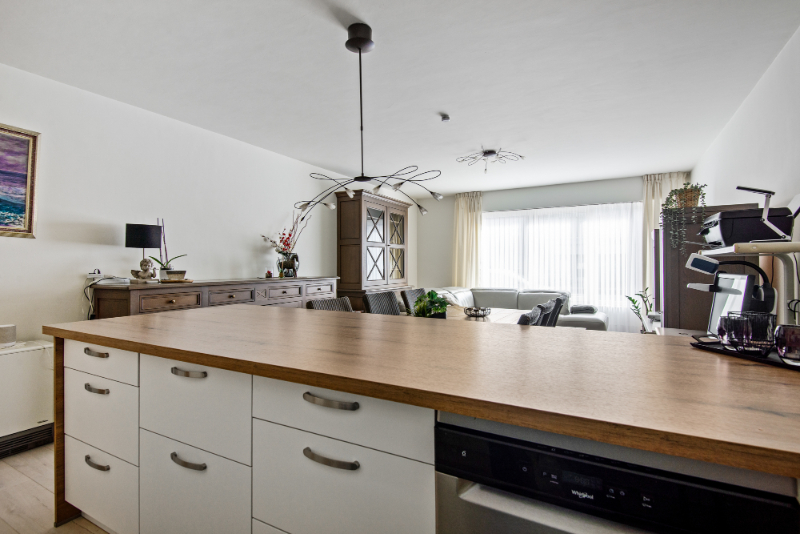 Verzorgd gelijkvloersappartement met 2 SLK & zonneterras - foto 5