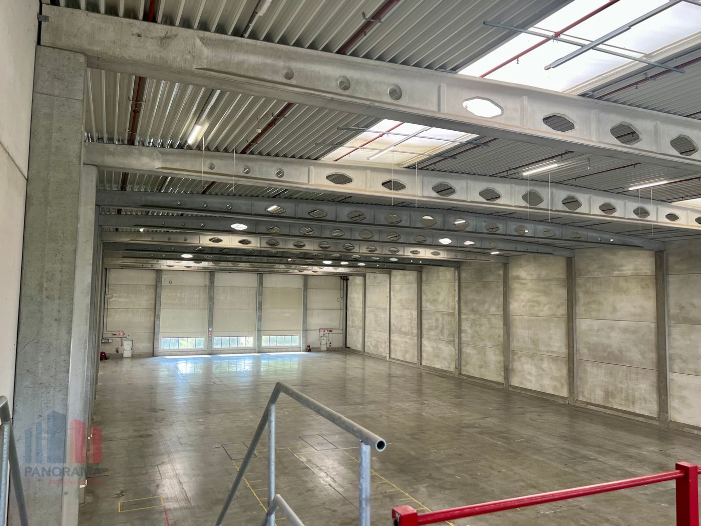 2 698 m² d'espace de stockage avec 371 m² de mezzanine près de l'E313/E314 - photo 5