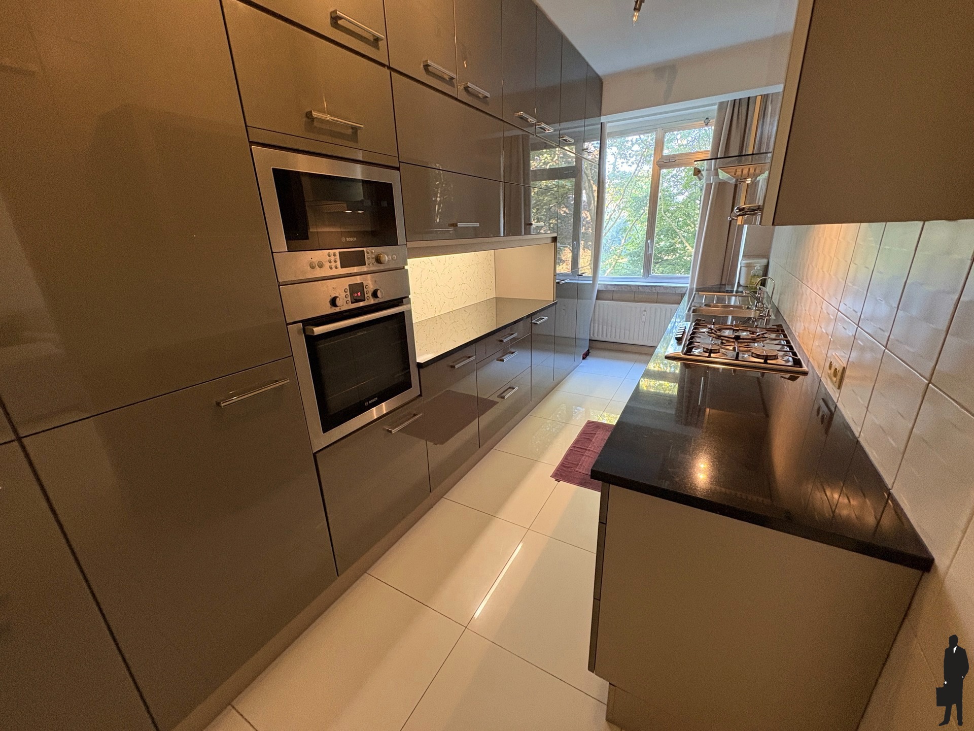 Appartement à louer à Anvers avec 3 chambres - photo 4