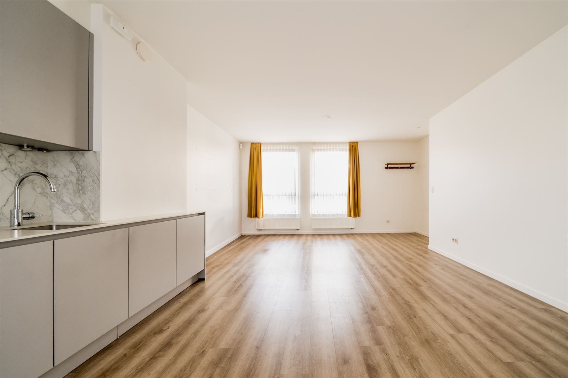 Mooi, lichtrijk en recent 2 slaapkamer duplex appartement - foto 5