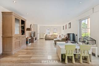 Voor meer info en foto’s, surf naar www.swevers.be – In een rustige straat in Leopoldsburg vinden we deze instapklare gezinswoning op een perceel...