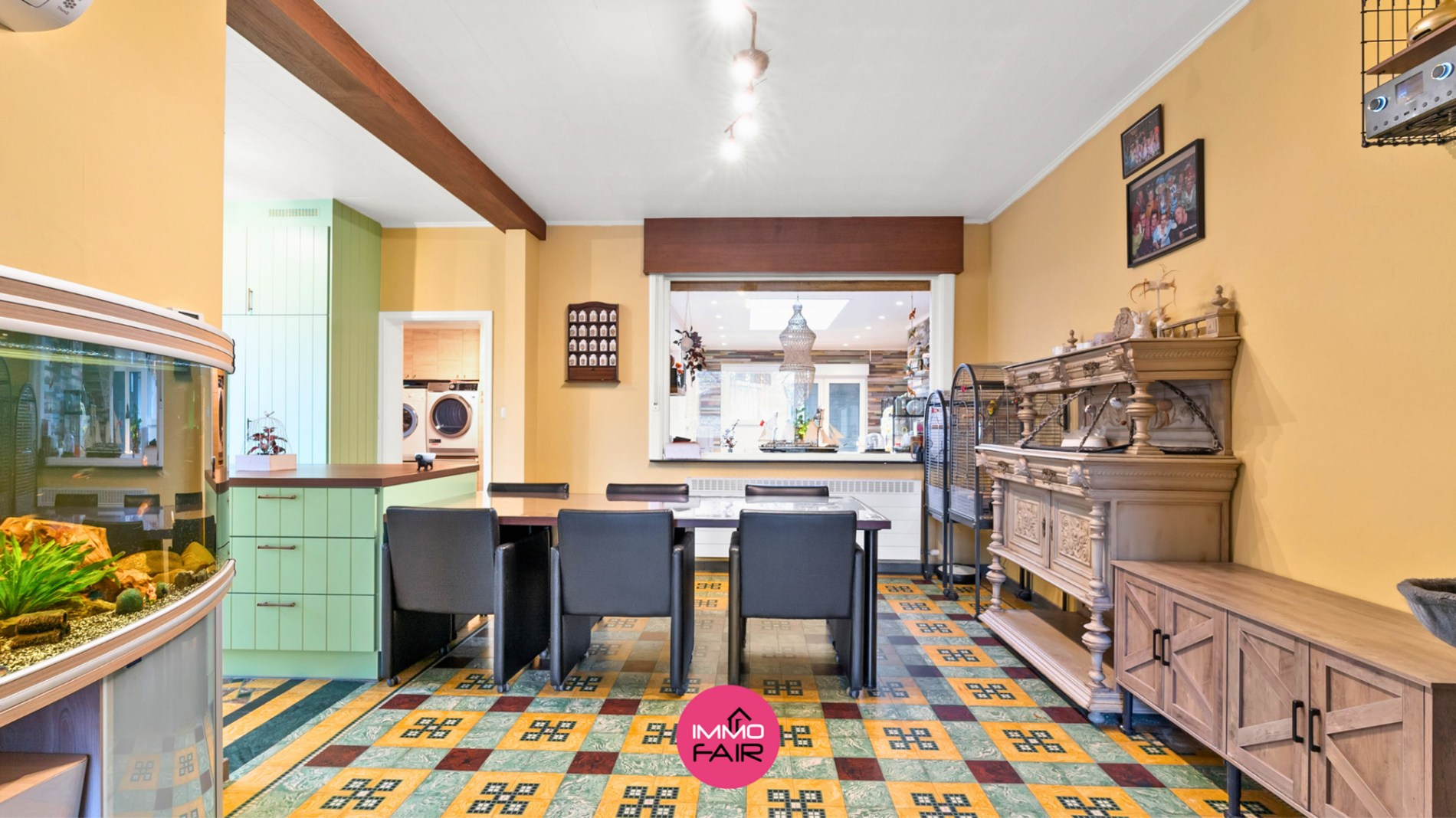 Gezinswoning met authentieke elementen in centrum Lanaken! - foto 4