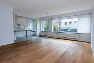 Bijzonder aangenaam 3-slaapkamer appartement. Praktisch gelegen tussen Vrijbroekpark en Vaart, vlakbij winkels en openbaar vervoer, op...