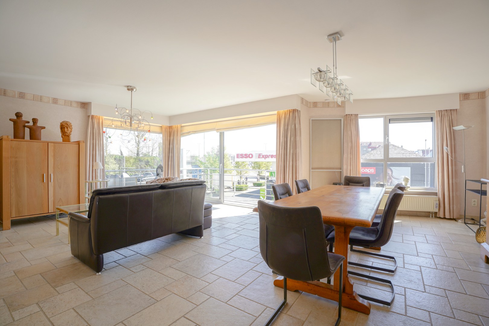Instapklaar 2-slaapkamerappartement (89m² + 8m² terras) nabij de haven van Nieuwpoort. - foto 4