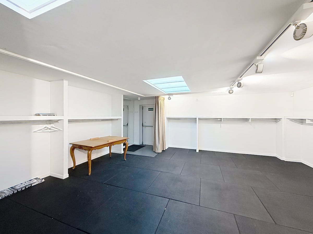 Handelspand van ca. 400 m² te huur in Waregem - foto 5