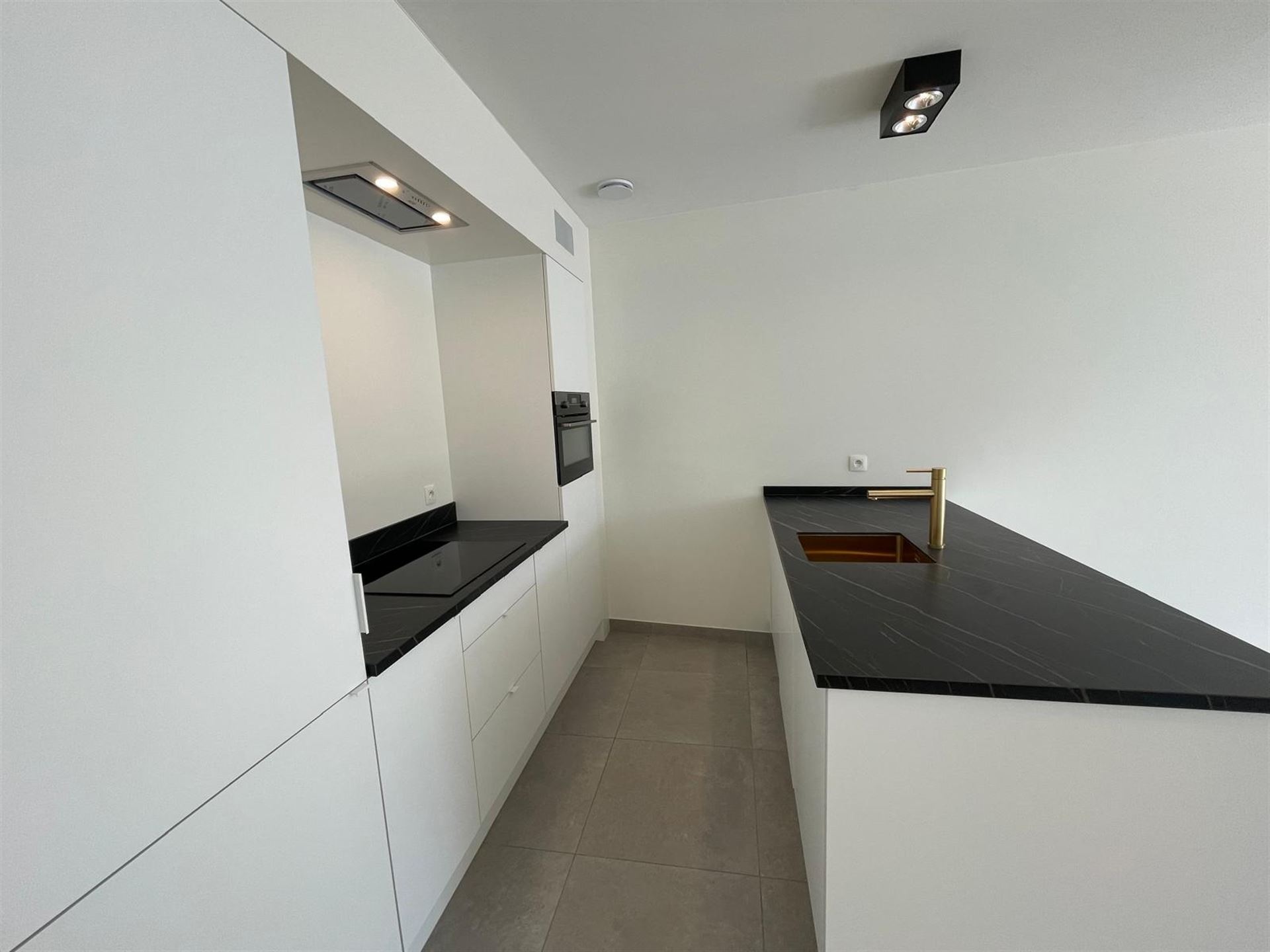 Appartement à vendre à Saint-Trond avec 1 chambre - photo 4