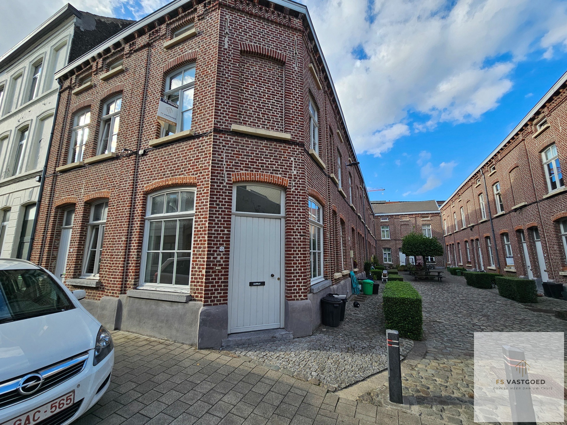 Gerenoveerde beluikwoning met authentieke charme in Gent - foto 1