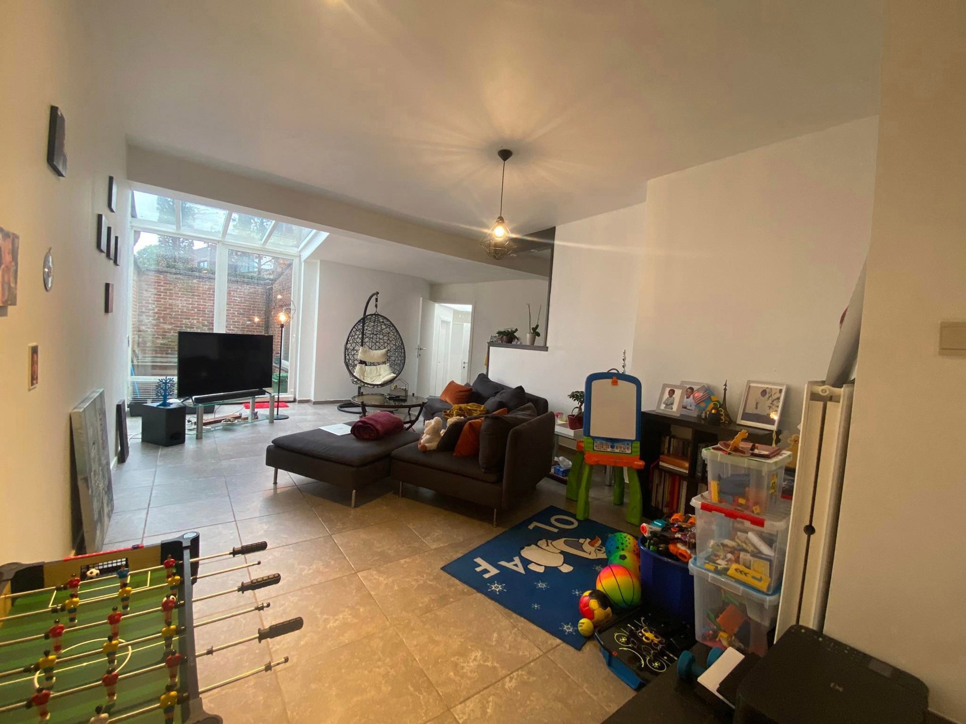 Gelijkvloers 2-slaapkamer appartement met terras te Mol. - foto 4