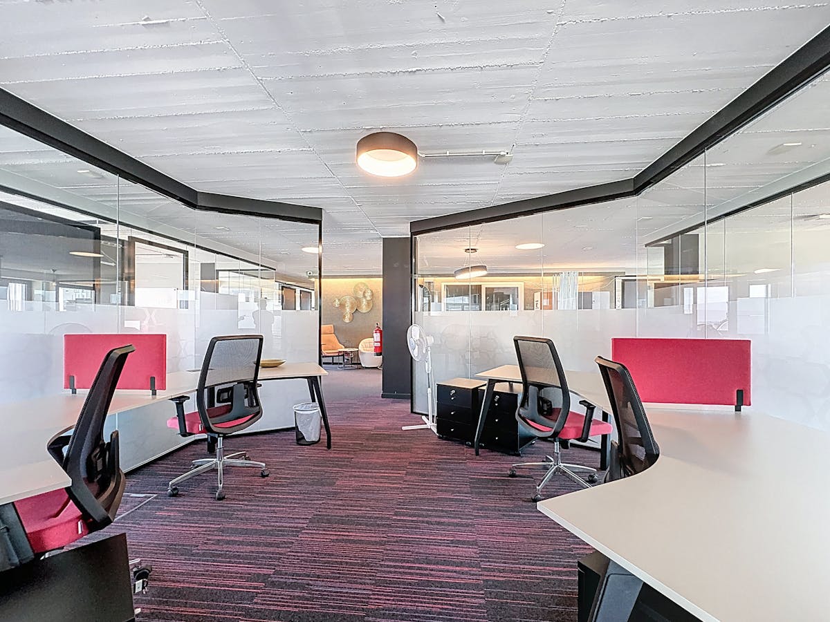 Bureaux et bureaux flexibles à louer au cœur d'Anvers - photo 5