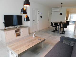 Welkom in deze volledig gerenoveerde en perfect afgewerkte woning, waar comfort, stijl en energiezuinig wonen hand in hand gaan. Dit is een échte...