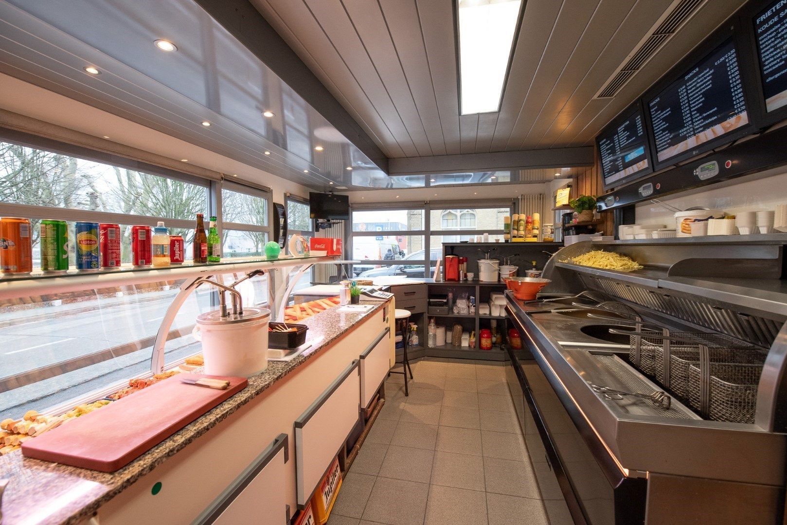 Goed draaiende frituur te koop op het Gaverke te Waregem! - foto 5