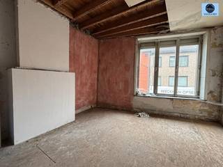 <p><span>PROJECT SITE</span></p><p><span>Asking price: 199,000 euros</span></p><p><span> </span></p><p><span>Ideal investment project or development land.</span></p><p><span>Offers numerous possibilities.</span></p><p><span> </span></p><p><span>Don’t hesitate—call 0475/51.40.73 or email info@svena.be</span></p><p><span> </span></p><p><span>Urban planning extract/information available upon request!</span></p><p><span>This information is provided for informational purposes only, and we cannot be held liable for any inaccuracies.</span></p><p><span>The living area is for illustrative purposes only.</span></p><p><span> </span></p>