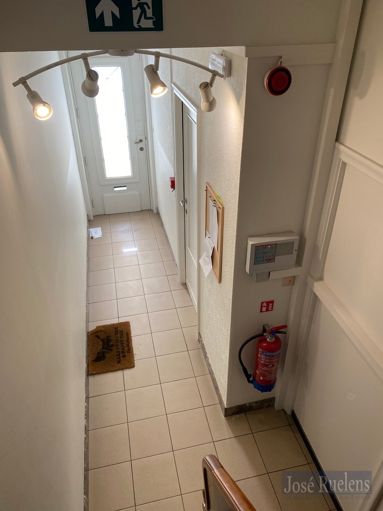 Woonhuis met woonmogelijkheden en buitenkoer - foto 5