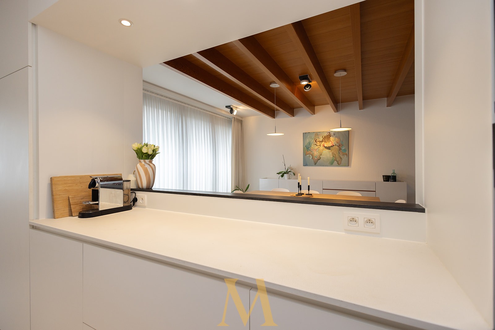 Exclusieve loft met lift, riant terras en twee garageboxen in hartje Waregem - foto 1