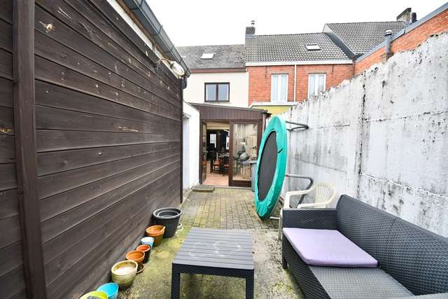 Ruime gesloten bebouwing met 3 slaapkamers en garage - foto 4