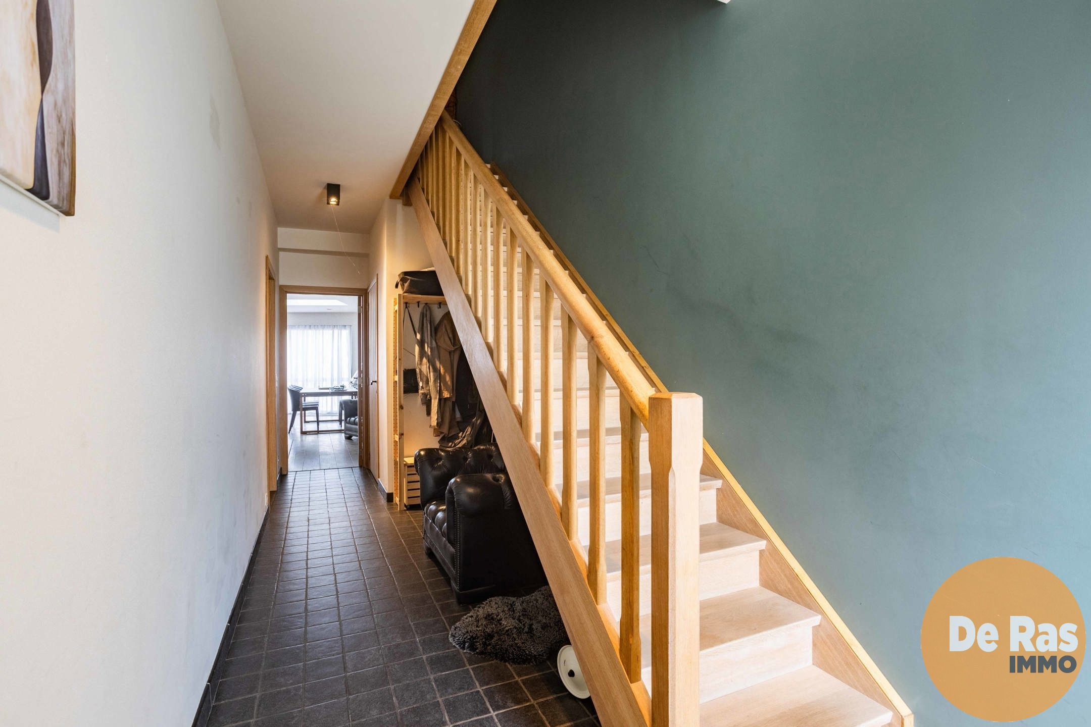 HERZELE - Recente gesloten bebouwing op een centrale ligging - foto 3