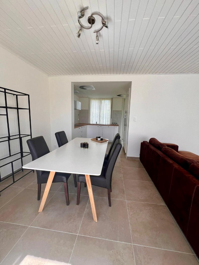 RECENT GERENOVEERDE WONING (2024) MET 4 SLPKS, 2 BADKAMERS EN TUIN - foto 5