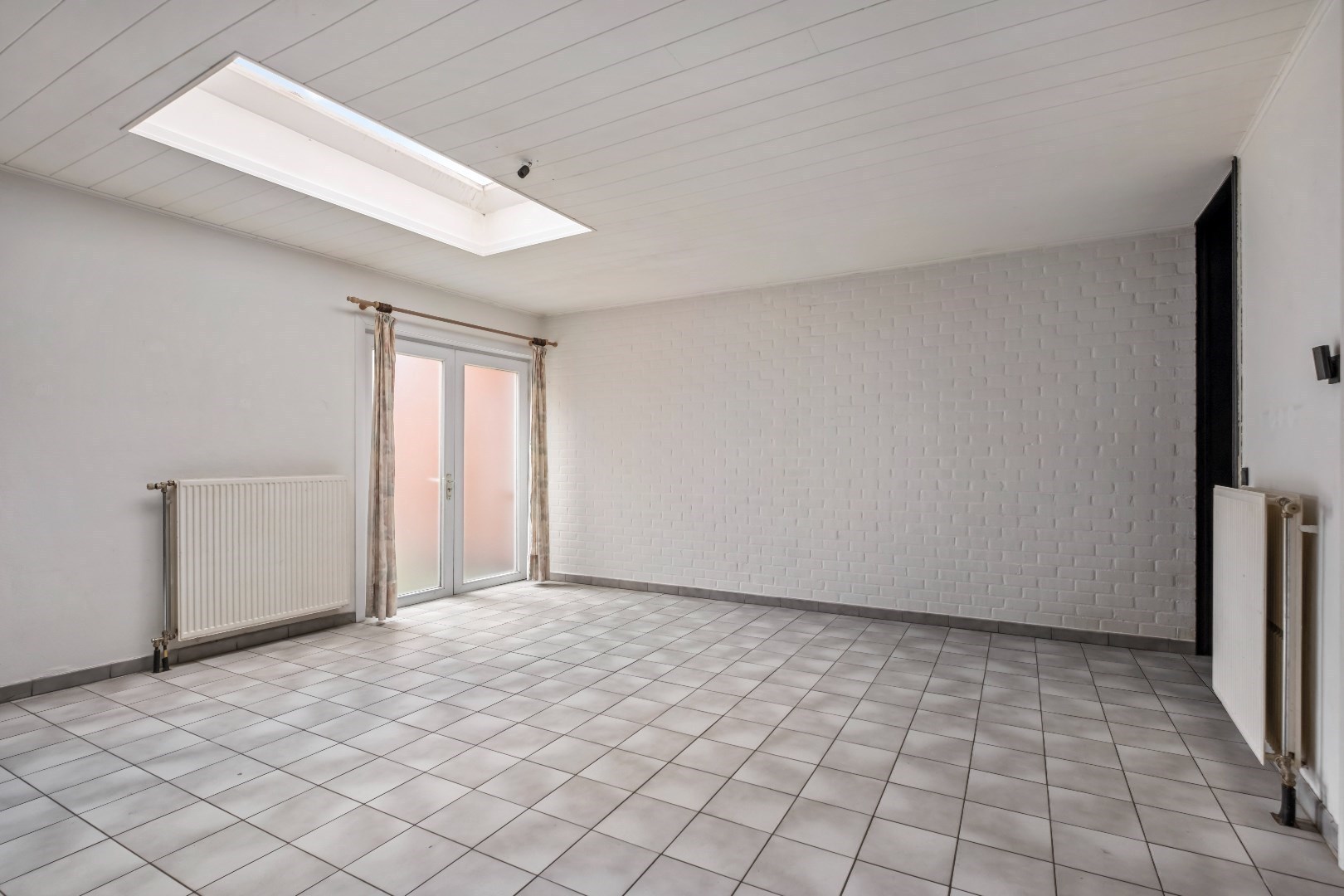 Woning met 4 slaapkamers, tuin en garage in Dadizele-centrum - foto 5