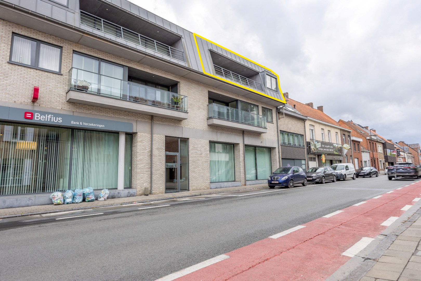 Appartement met twee slaapkamers in centrum Tielt. - foto 2