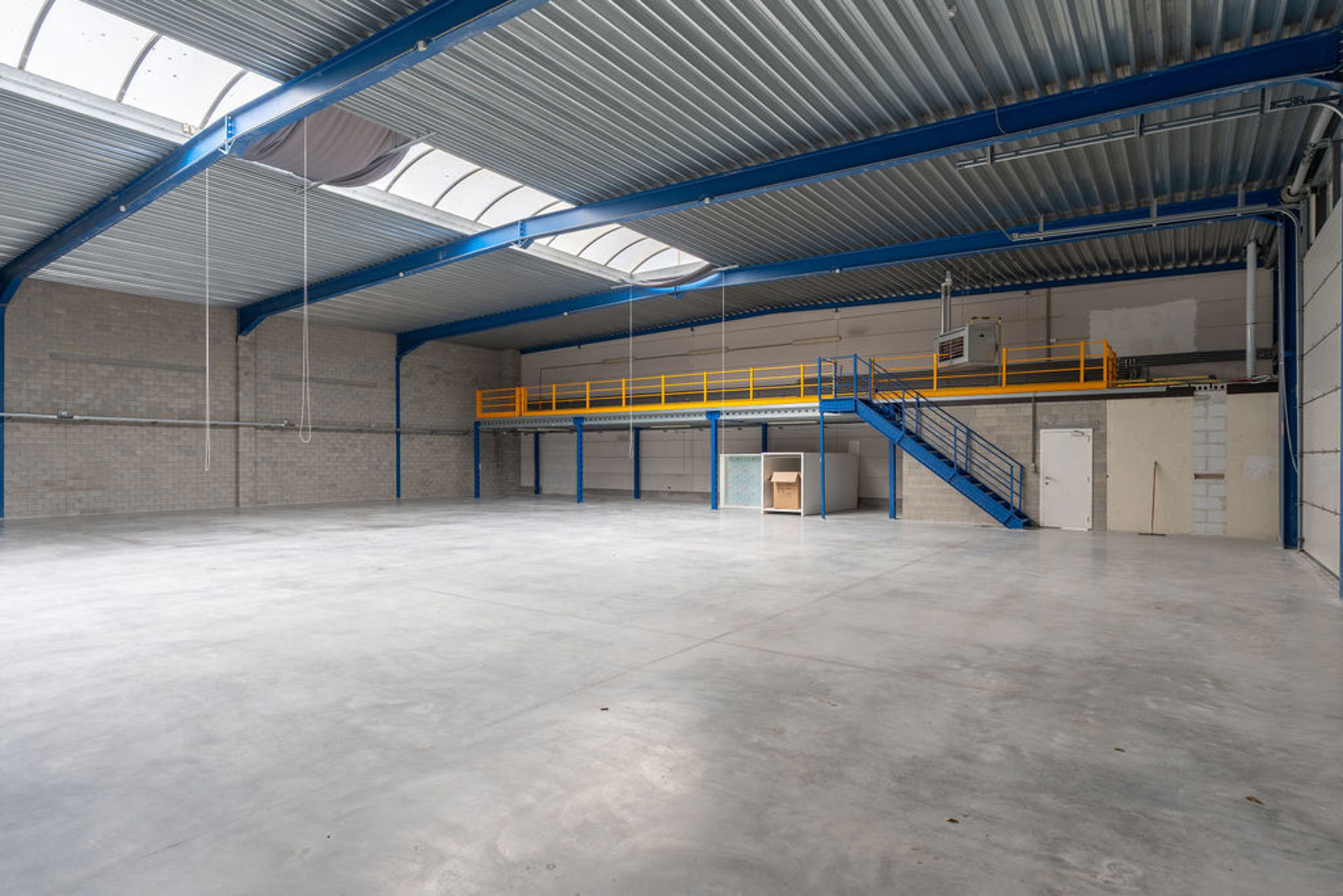 Commercial à louer à Poppel - photo 2