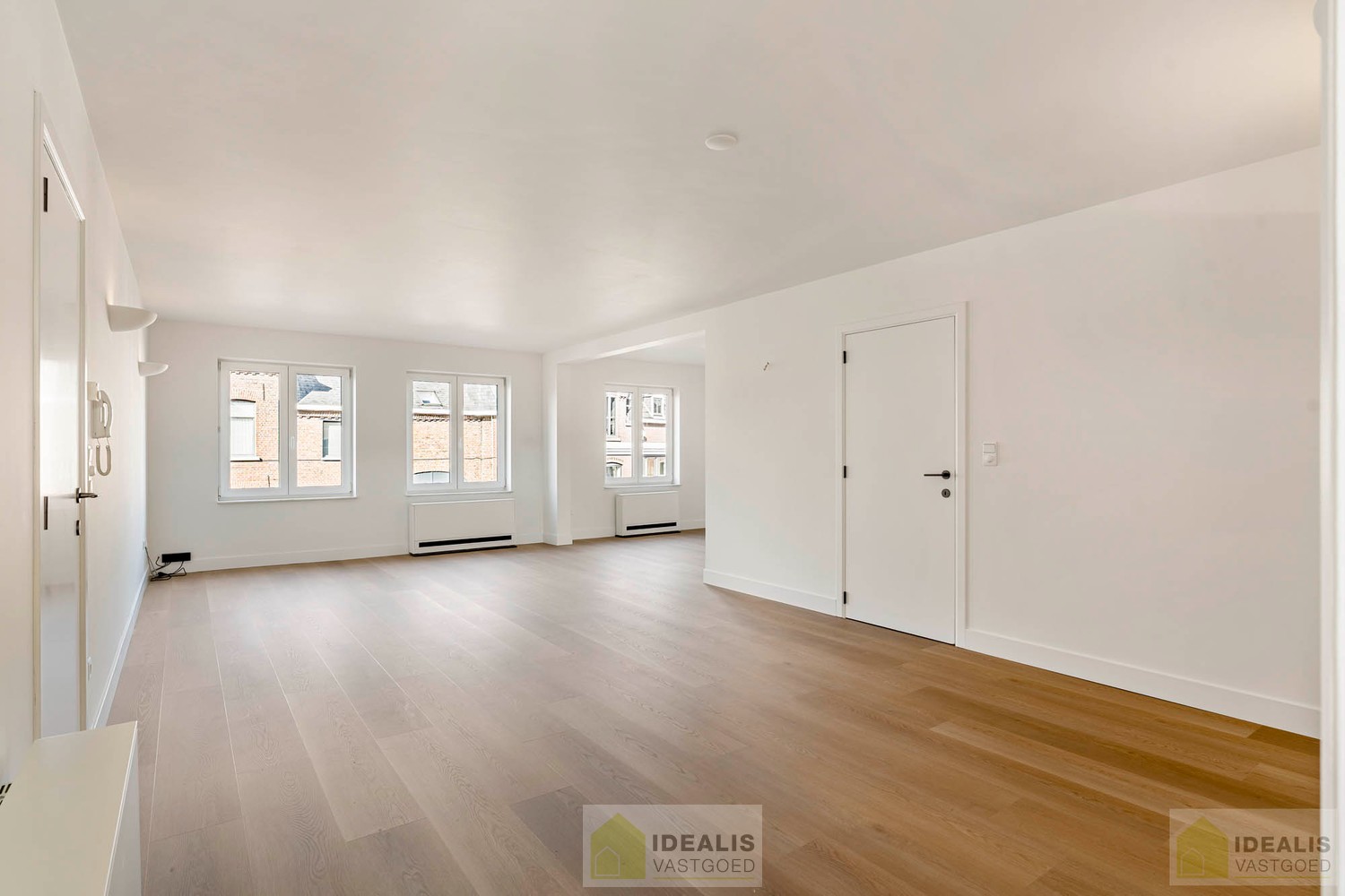 IDEALIS VASTGOED - PRACHTIG GERENOVEERD DUPLEXAPPARTEMENT IN HARTJE HAMONT! - foto 4