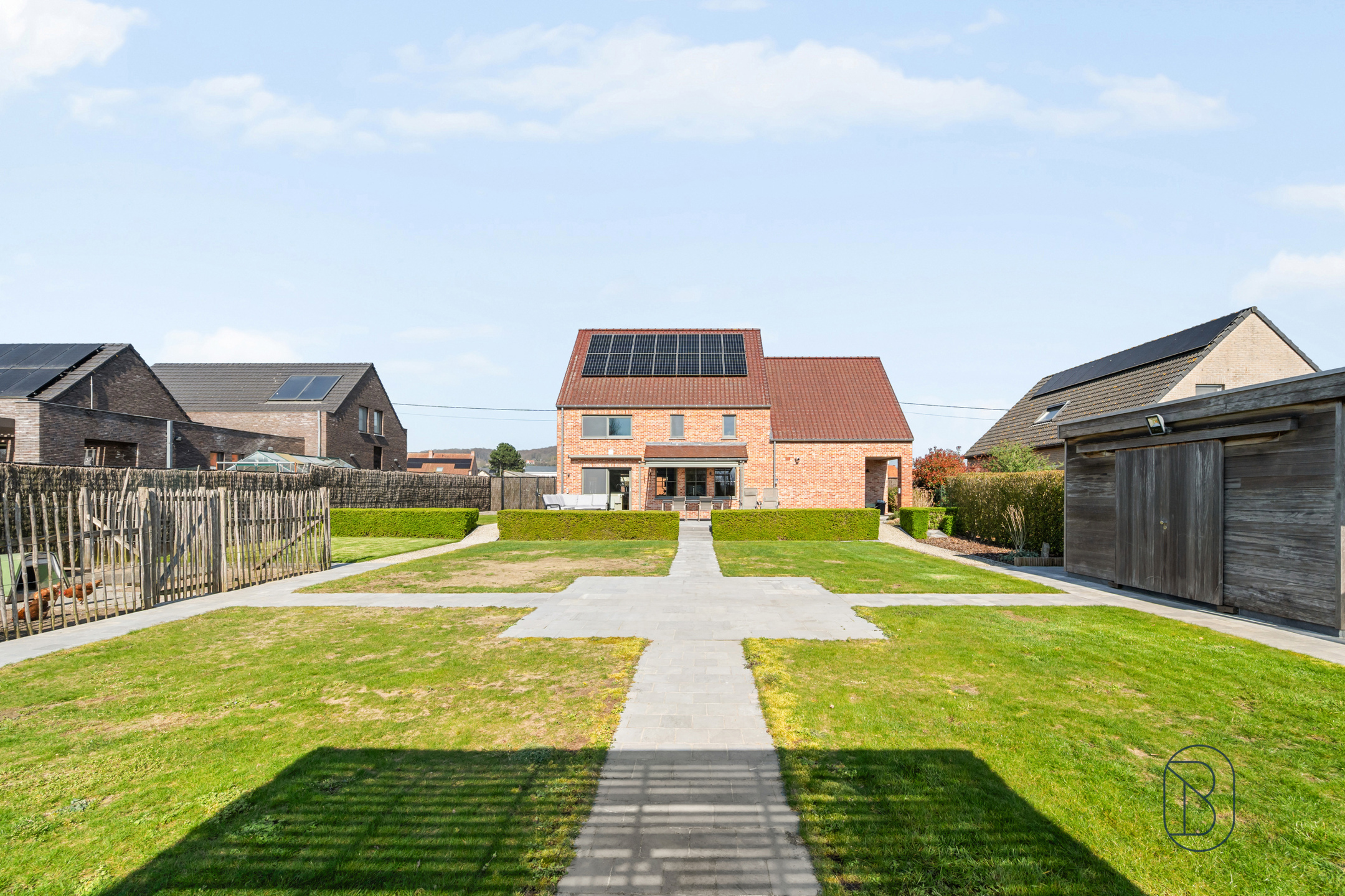 Exclusieve energiezuinige villa met prachtige tuin en zicht - foto 2