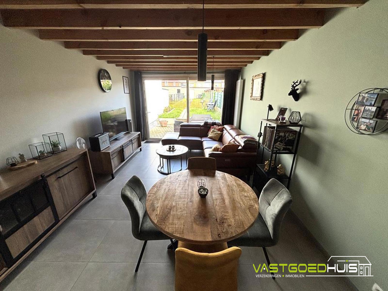 Volledig gerenoveerde woning met garage en zonnige tuin! - foto 5