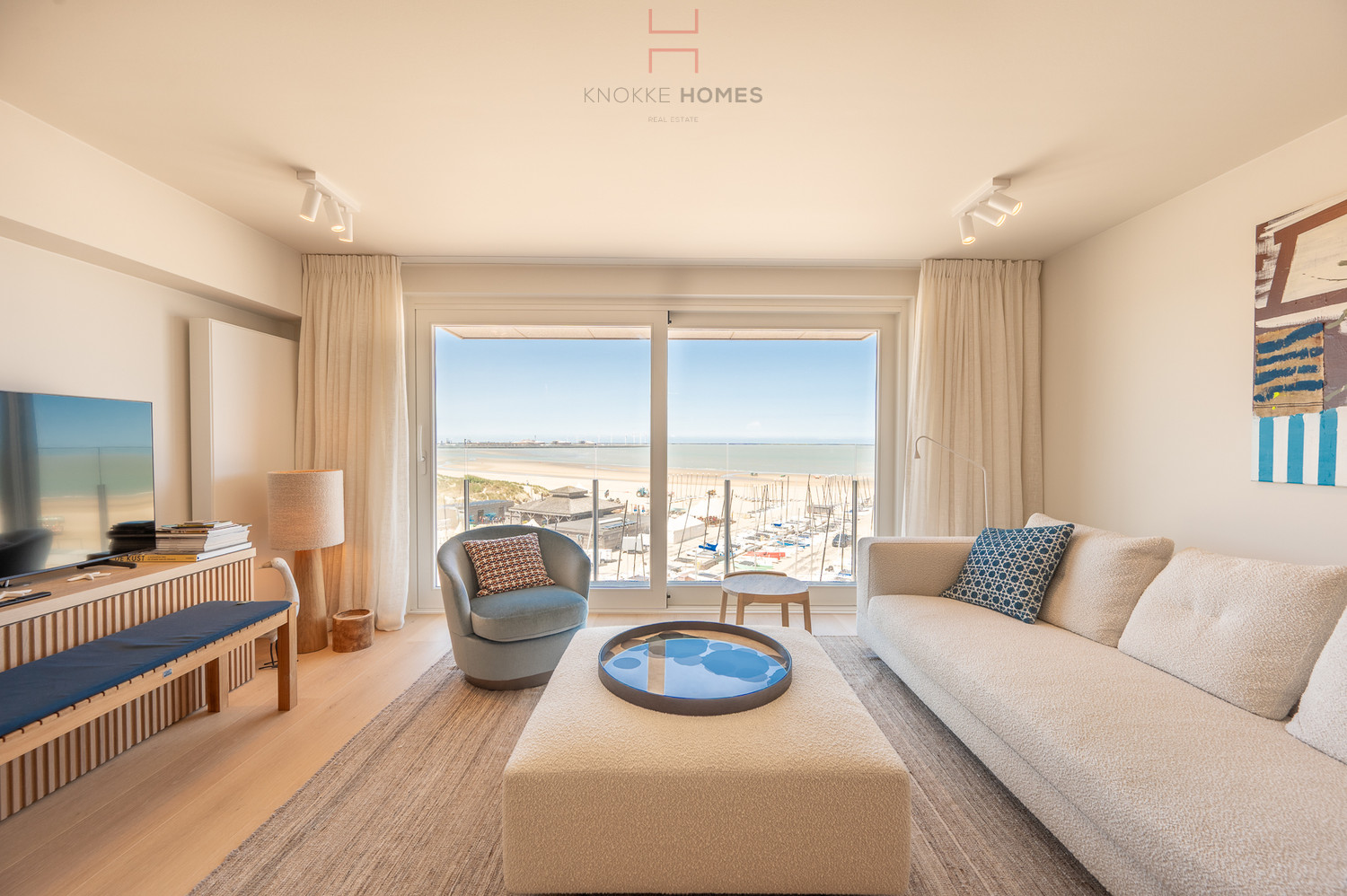 Prachtig gerenoveerd appartement met frontaal zeezicht in Duinbergen - photo 2