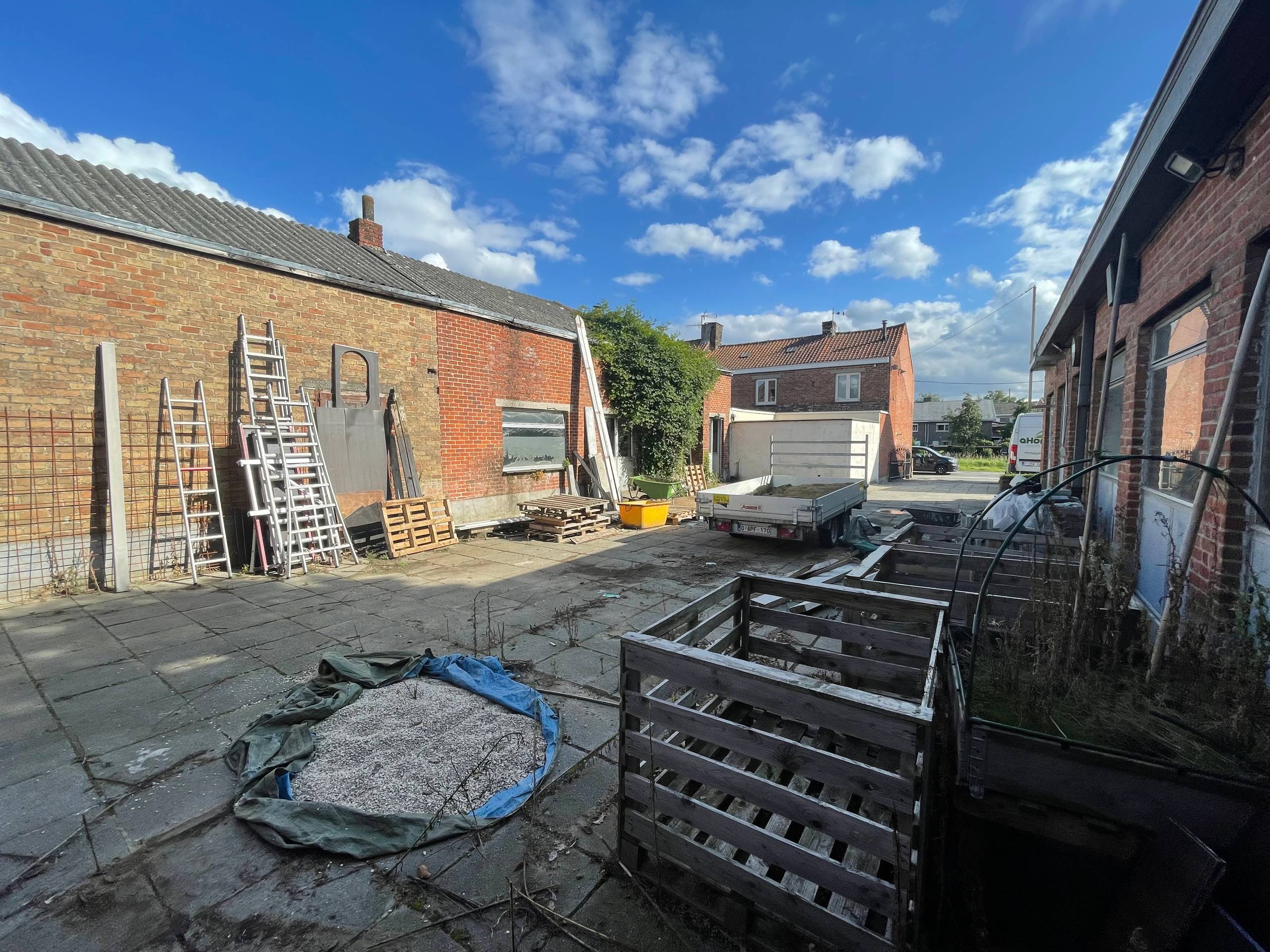 Grond van 1768m² met loods en 3 garages - foto 5