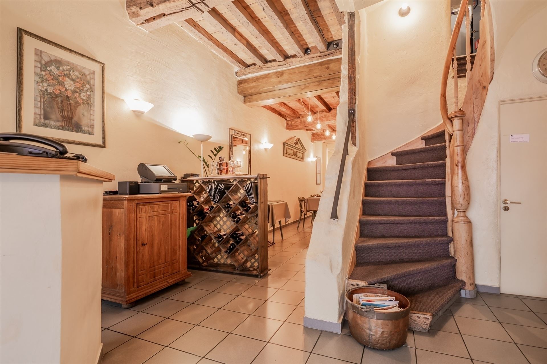 Handel 98 m2 en 62 m2 op 1e verd + duplex appartement op 2e &amp; 3e  - foto 3