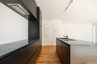 Goesting om op het Eilandje te wonen? Met zicht op het water? Say no more. Laat je verleiden door dit modern 3-slaapkamer appartement met terras van...