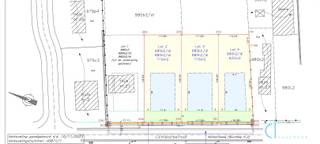 <p><span>Dit perceel is opgedeeld in 3 loten bouwgrond geschikt voor een open bebouwing. </span><br /><span>Het perceel is gelegen in de Lichtelarestraat te Lochristi, wat een ideale locatie is voor jonge koppels om te bouwen. </span><br /><span>Er zijn verschillende invalswegen, winkels en openbaar vervoer nabij. </span><br /><br /><span>Het grote voordeel is dat het lot verkocht wordt zonder bouwverplichting. </span><br /><span>LOT NR. 2 heeft een oppervlakte van 716m2 en wordt verkocht aan 305.000 euro. </span><br /><br /><span>Wees er snel bij want van deze 3 loten zijn er reeds 2 verkocht! </span><br /><br /><span>Uw contactpersoon voor deze grond is Hendrik. Voor inlichtingen of een afspraak kan u sturen naar hendrik@vastgoed-dc.be</span></p>