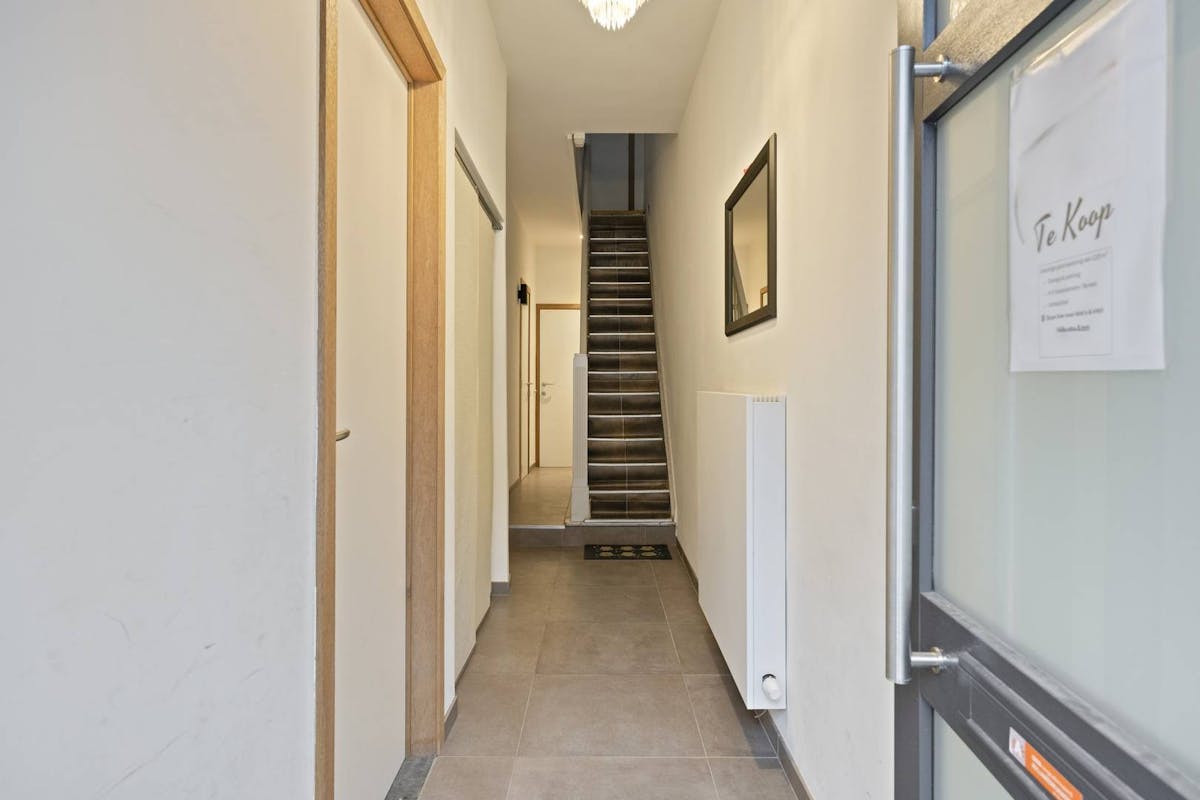 Ruim instapklaar huis/kangoeroewoning in Deurne met garage! - foto 2