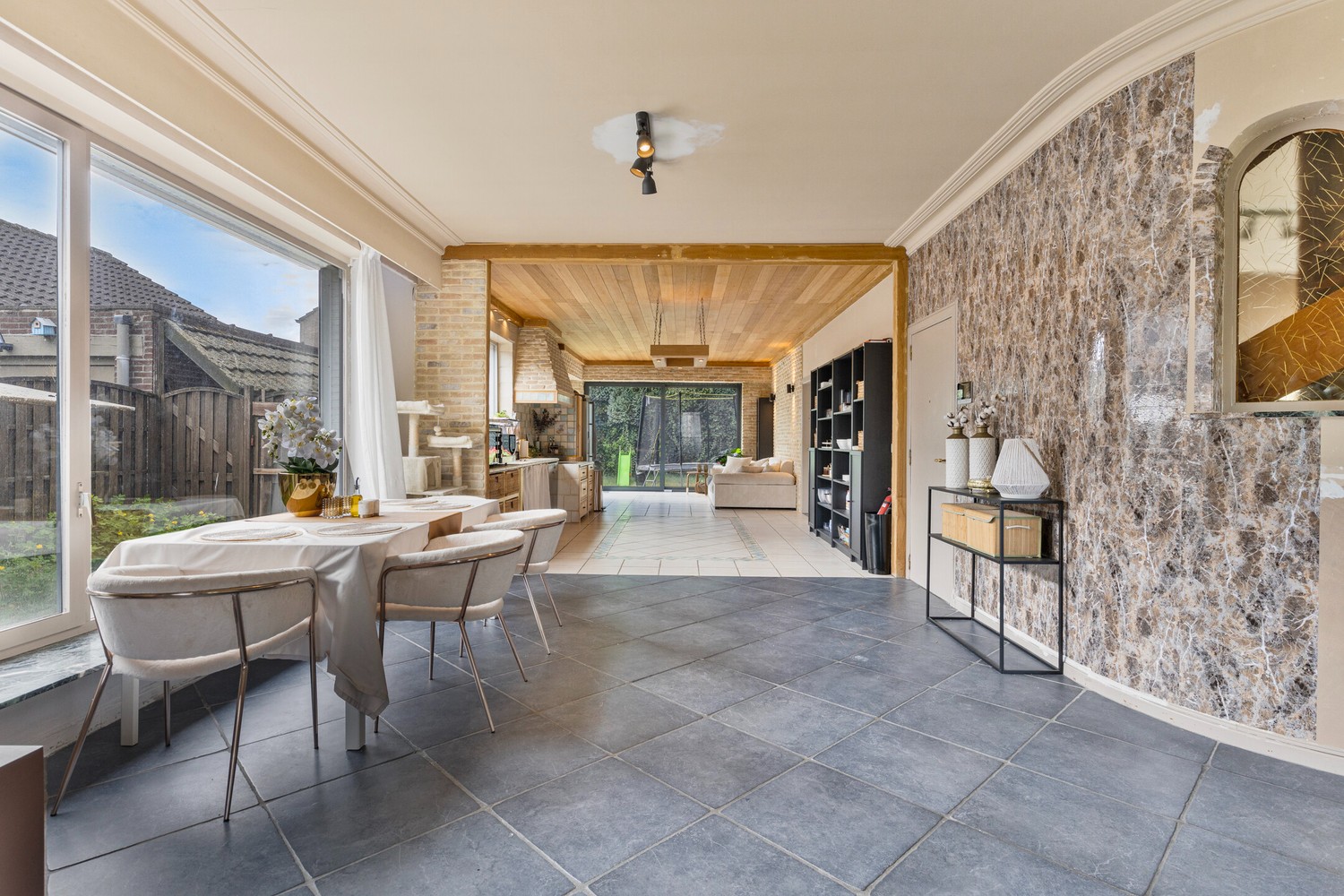 Ruime en instapklare villa op toplocatie in een rustige straat! - photo 4