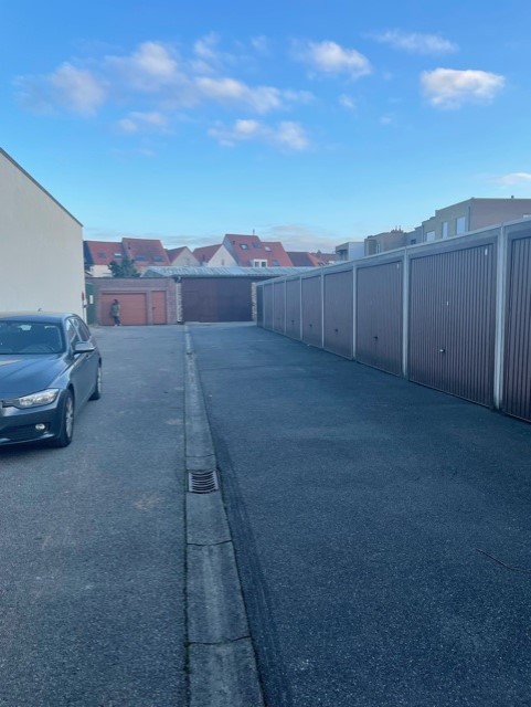 Centraal gelegen garagebox te huur - foto 3