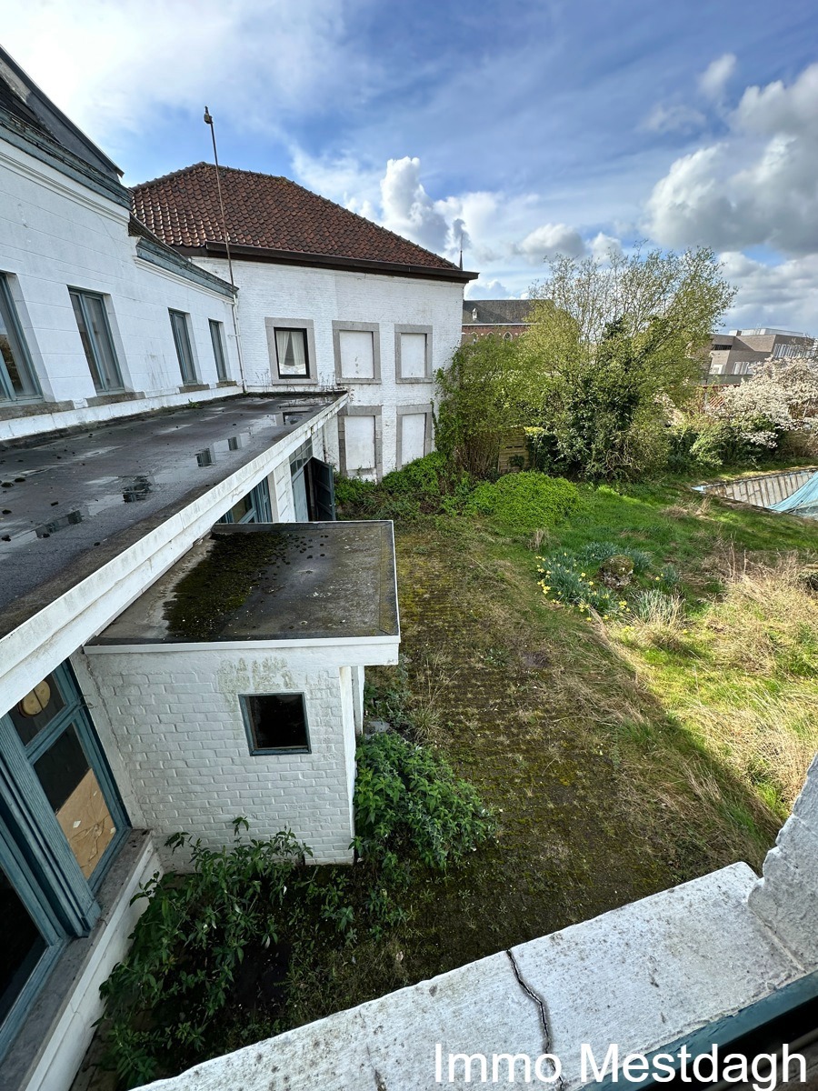 Uniek Herenhuis met tuin & garage in het centrum - foto 4