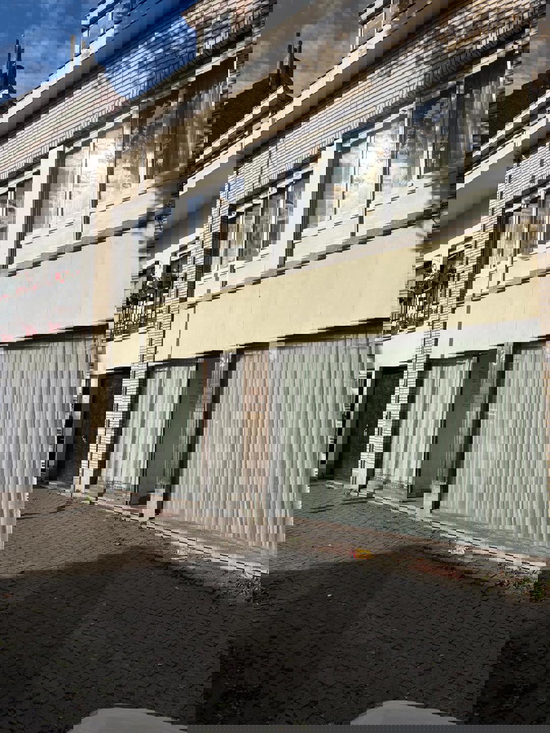 Te renoveren: 3 vergunde appartementen nabij de Spuikom!  - foto 2